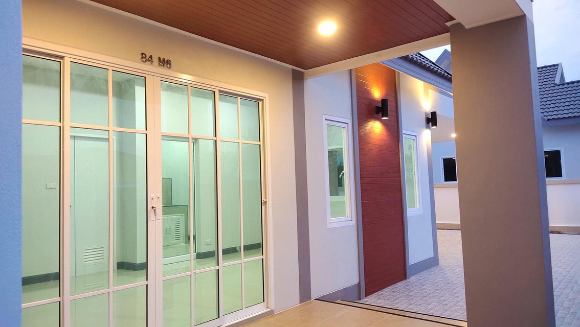 บ้านเดี่ยว ชั้นเดียว มีห้องครัว ห้องโถง 2 ห้องนอน 2ห้องน้ำ 2จอดรถ52ตารางวา 5