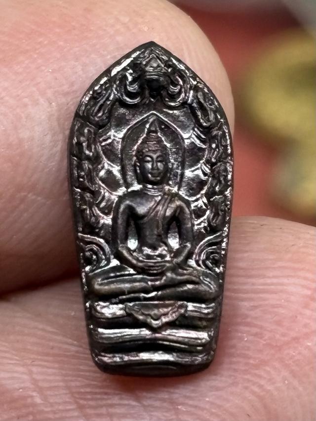 พระปรกใบมะขาม (พระราชญาณวิทยาคม) หลวงพ่อคูณ ปริสุทโธ วัดบ้านไร่ นครราชสีมา พ.ศ.๒๕๔๑ สวยครับ