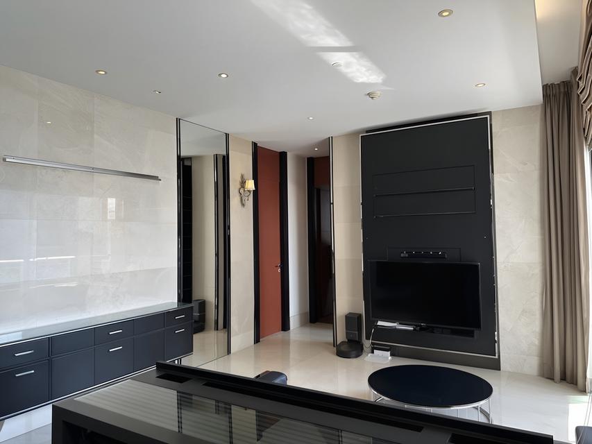 The Infinity Sathorn Luxury Redefined BTS Chongnonsi 0 m. 2