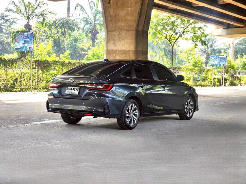 ขายรถ Toyota Yaris Ativ 1.2 Premium Luxury ปี 2024 สีเทา เกียร์ออโต้ 4