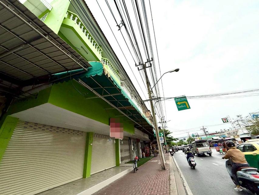 ให้เช่าอาคาร 2 ห้อง 3 ชั้นครึ่ง + ดาดฟ้า ทำเลทอง ลาดพร้าว 71 (ตรงข้ามตลาดนัด ใกล้ป้ายรถเมล์) (N.1723) 2