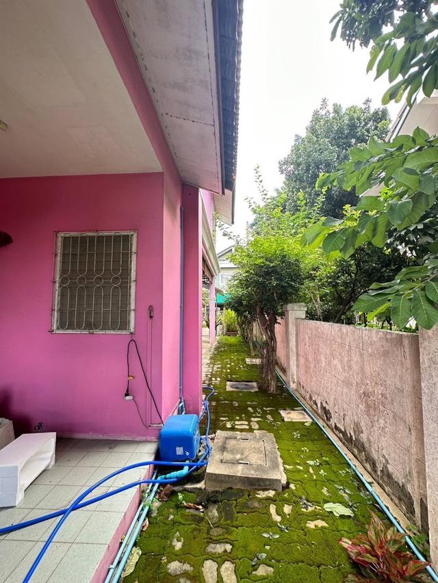 บ้านเดี่ยว 2 ชั้น หมู่บ้านดลสิริ 3 ห้องนอน 2 ห้องน้ำ 1 ห้องแม่บ้าน ตำบลบึงทองหลาง อำเภอลำลูกกา จังหวัดปทุมธานี 13