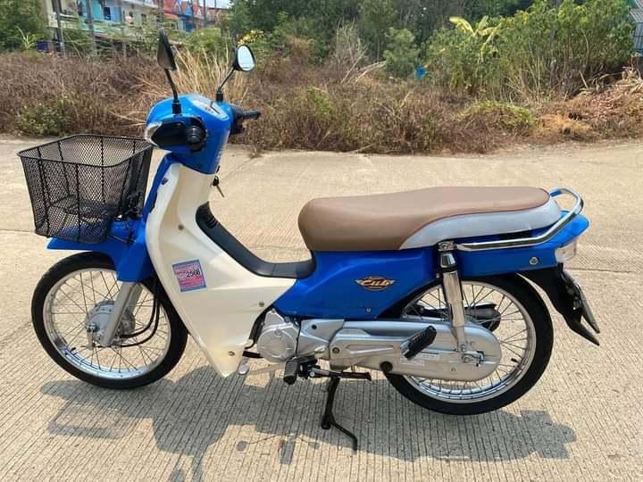 HONDA SUPER CUB  สีน้ำเงินขาว 3