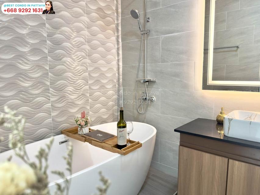 ✨ #บ้านหรูพัทยา พร้อมสระว่ายน้ำ #รหัสทรัพย์447 ✨ 🔥🔥 ราคาเพียง 10.9 ล้าน 🔥🔥 🏡 บ้านหัวมุม ขนาดกว้าง พร้อมสระว่ายน้ำระบบเกลือ และเฟอร์ครบทุกห้อง 12