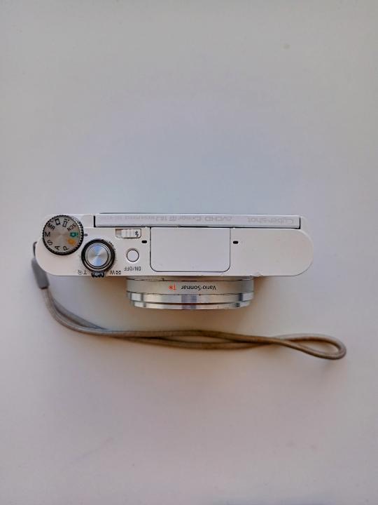 ขายกล้อง Sony Cyber Shot DSC - WX500 ถูกสุดๆ รูปที่ 2