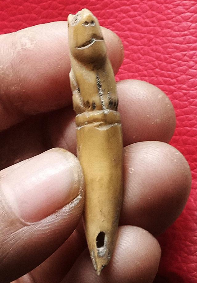 เครื่องรางเก่าขนาดยาว 2นิ้ว 3