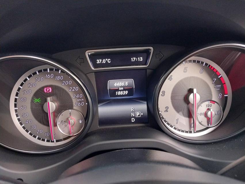 2015 Benz GLA200 สีเทา รูปที่ 9