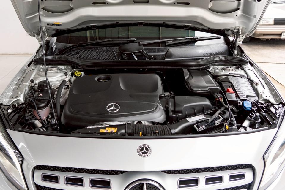 รหัสรถ NP5690 รุ่นรถ : BENZ GLA250 AMG DYNAMIC FACELIFTปีรถ : 2018 รูปที่ 11