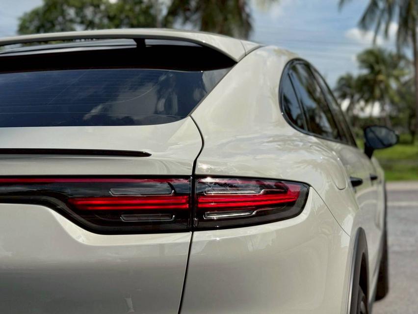 Porsche Cayenne e-hybrid Lightweight Coupe 2020 ไมล์หมื่นกว่าโลเท่านั้น น้อยสุดในตลาด 8