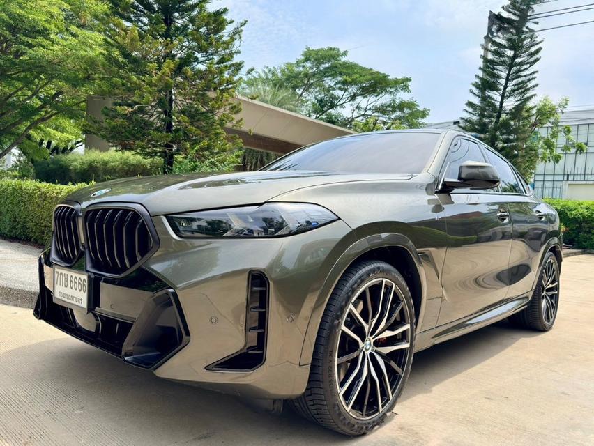 BMW X6 xDrive40i M-Sport Lci 2025 มีไฟแนนซ์เหลือเปลี่ยนสัญญาได้
