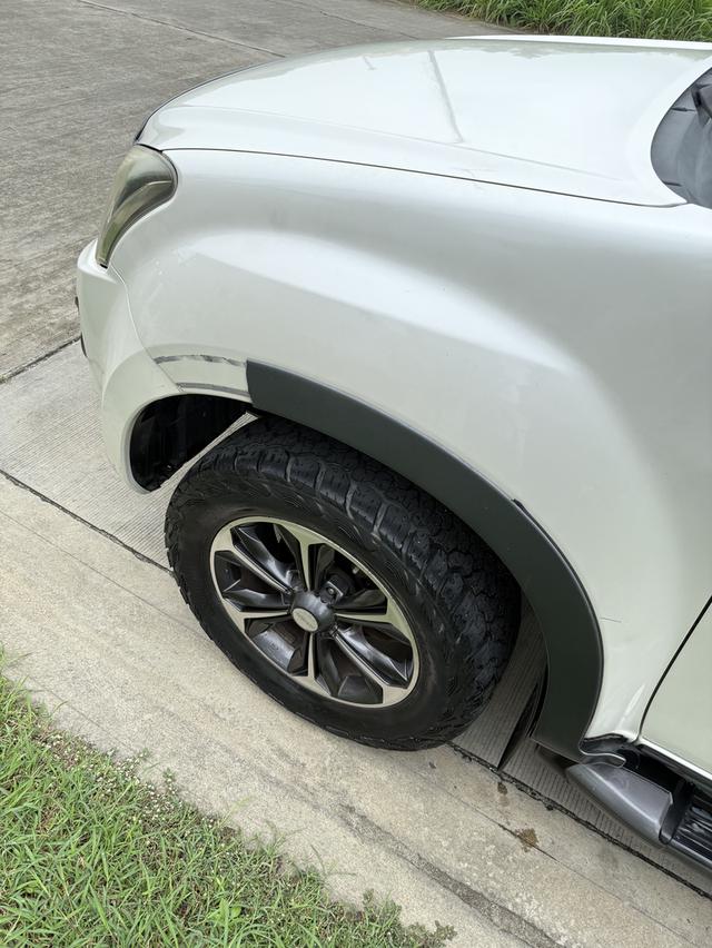 2017 ISUZU D-MAX Vcross max 3.0 Z-Prestige AT 4WD2017 ISUZU D-MAX Vcross max 3.0 Z-Prestige AT 4WD 9