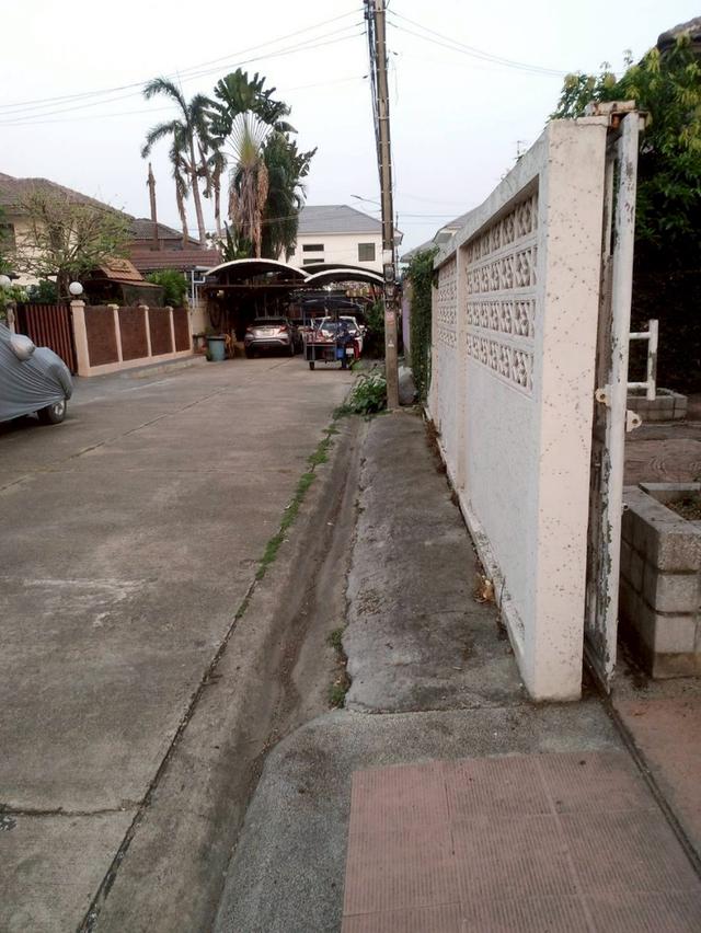 หมู่บ้าน​มิตร​ประชา​15 5