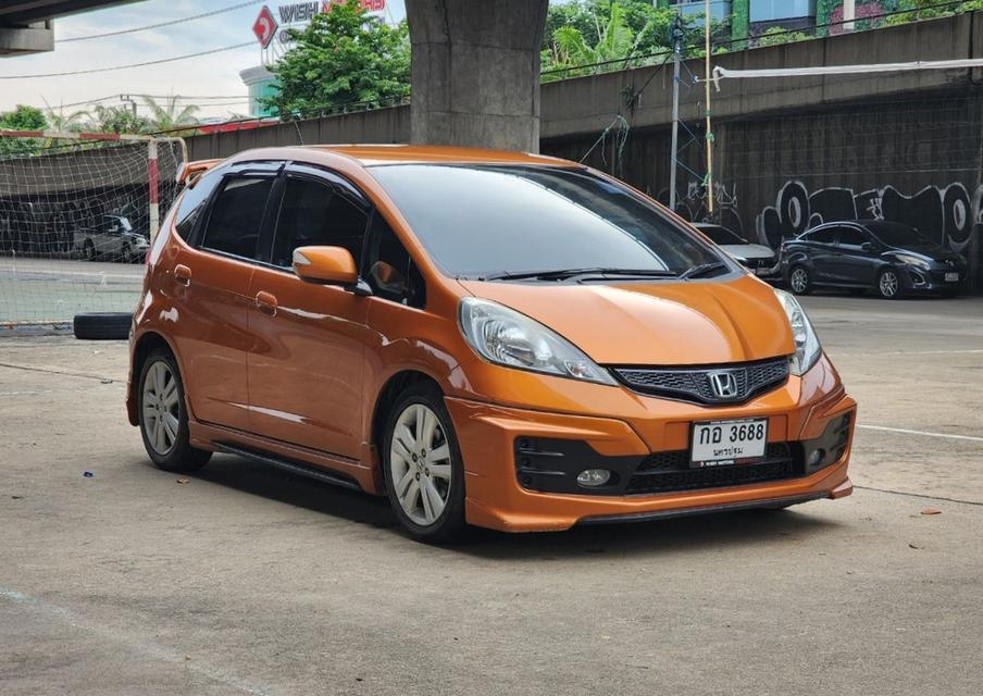 Honda Jazz GE 1.5 SV Auto I-VTEC ปี 2012