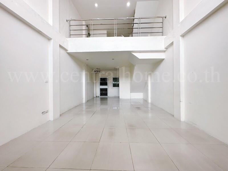 อาคารพาณิชย์ 3.5 ชั้น ทำเลทอง ถนนนวมินทร์ ใกล้ตลาดปัฐวิกรณ์ 3