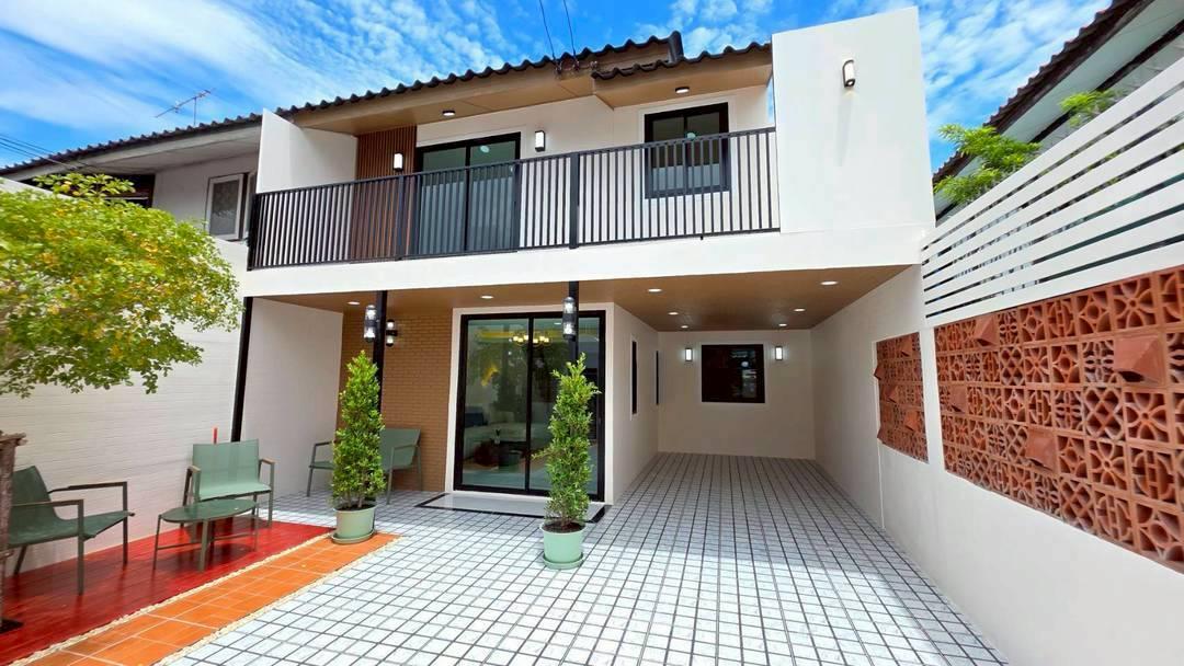 หมู่บ้านรัตนาธิเบศน์ บางใหญ่ 4