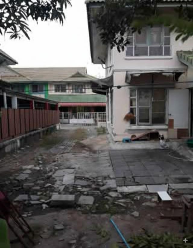ขายบ้านแฝด 2 ชั้นมือสอง 2