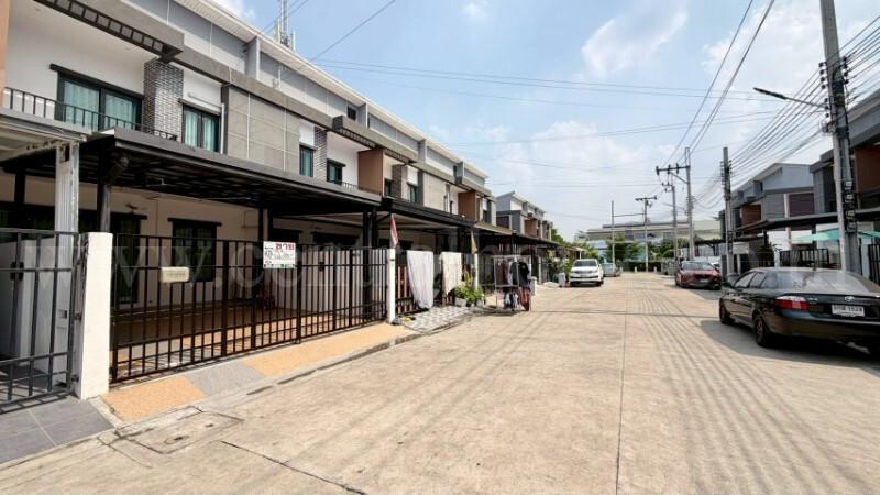 ทาวน์โฮม รัชชา กรีน กาญจนาภิเษก-กันตนา บ้านสวย ถูกที่สุดในโครงการ 2