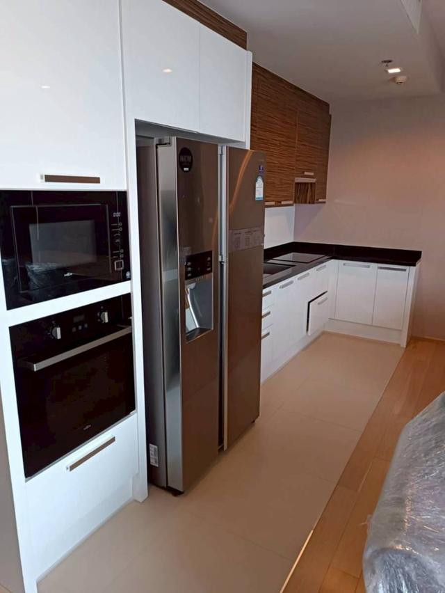 Sale / Rent​ Luxury condo HQ  Sukhumvit 55. Size : 100 square metres Floor : 30 2 bedrooms 2 bathrooms Fully furnished Sale with tenants 14