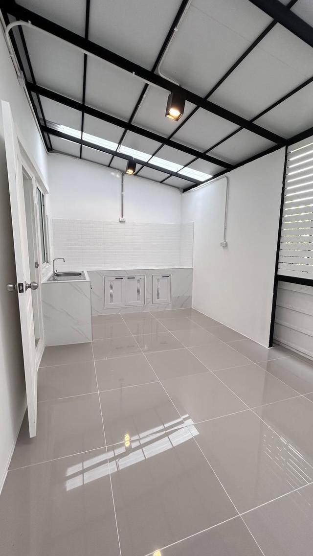 ขายด่วนทาวน์โฮม 2 ชั้น ราคาถูกที่สุดในโครงการ รีโนเวทใหม่ พร้อมเข้าอยู่ 12