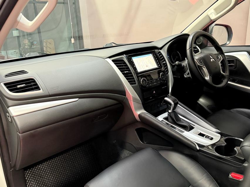 2018 MITSUBISHI PAJERO 2.4 GT PREMIUM รถมือเดียวออกป้ายแดง รถวิ่งน้อย ประวัติศูนย์ครบ ไม่เคยมีอุบัติเหตุครับ 11