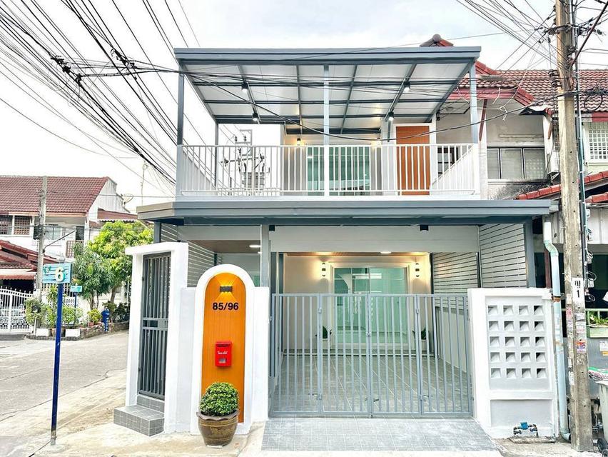 ✨หมู่บ้านอุบลชาติ2 ไทรม้า ท่าอิฐ✨ทาวน์เฮาส์ 2 ชั้น หลังมุม ตกแต่งใหม่พร้อมอยู่ ใจกลางเมืองนนทบุรี ห่างจากถนนรัตนาธิเบศร์เพียง 5 นาที 1