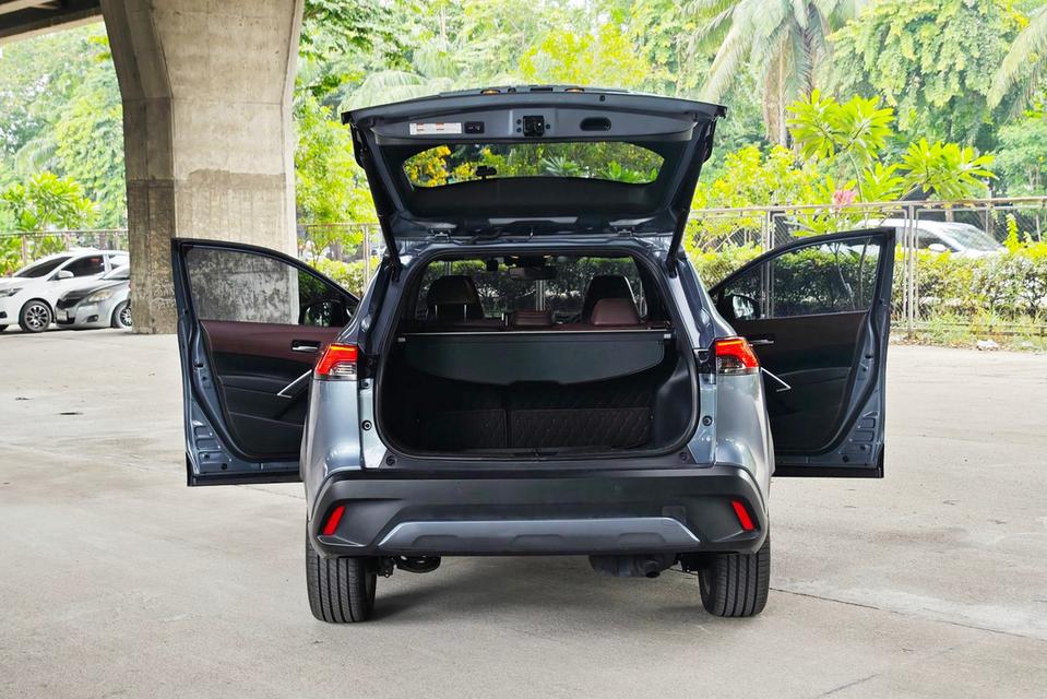 2021 Toyota Corolla CROSS 1.8 HYBRID PREMIUM SAFETY AT รถสวย มือเดียวป้ายแดง ไมล์น้อย รูปที่ 9