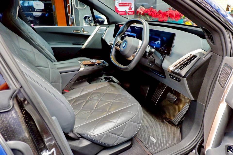 BMW iX eDrive50 Sport ปี 2021