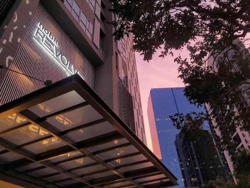 ขายคอนโด โนเบิล รีวอลฟ์ รัชดา ชั้น 30 ทำเลดี เดินทางสะดวก ใกล้รถไฟฟ้า MRT สายสีน้ำเงิน 13