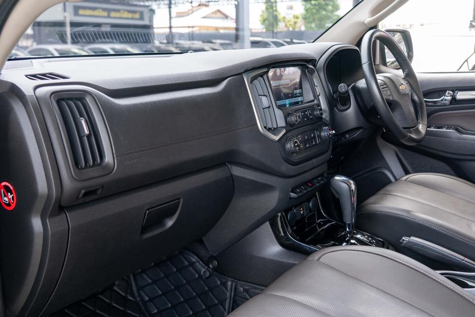 (แจ้งรหัสรถ NP8261) 🚘 CHEVROLET TRAILBLAZER 2.5 LTZ 2017 รูปที่ 12
