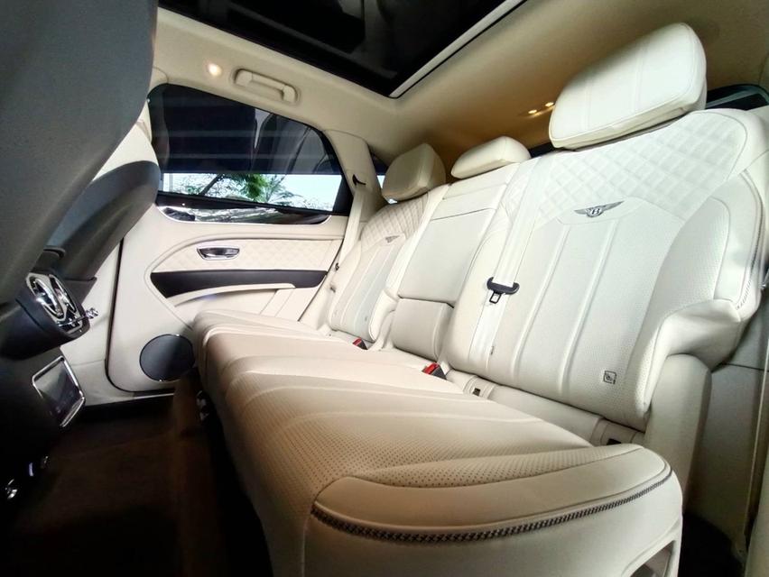 รหัสรถ PEAT53 🚐🚙 Bentley Bentayga Hybrid (demo) 14