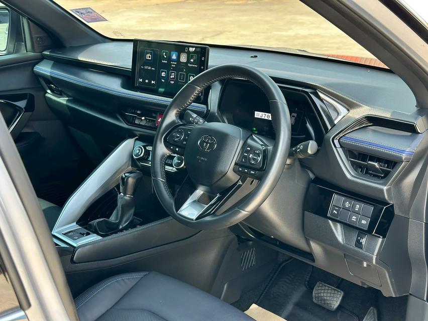 รหัสรถ PAT7146 Toyota Yaris Cross 1.5 Premium 2024 สีเทา รูปที่ 6