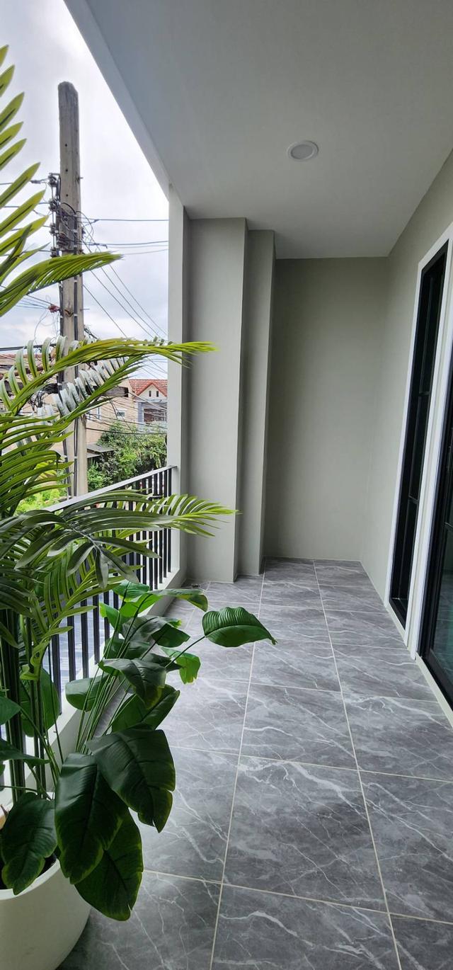 ขายทาวเฮ้าส์ หมู่บ้านเลิศอุบล 16 ตรว. รามอินทรา 65 14