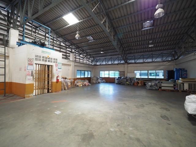 MKS2 ขายด่วนโรงงานพระประแดง มีใบ รง.4 พลาสติก หม้อแปลง 1250KVA เครน 2 ตัว ลิฟต์ขนส่งและห้องพักคนงานครบวงจร 1