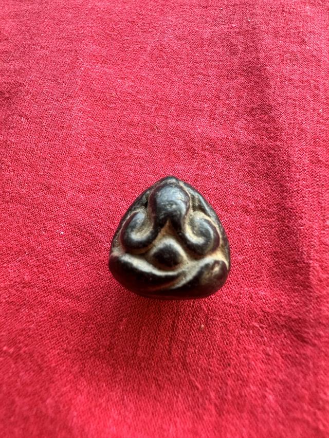 พระปิดตา หลวงพ่อโต วัดเนินสุทธาวาส