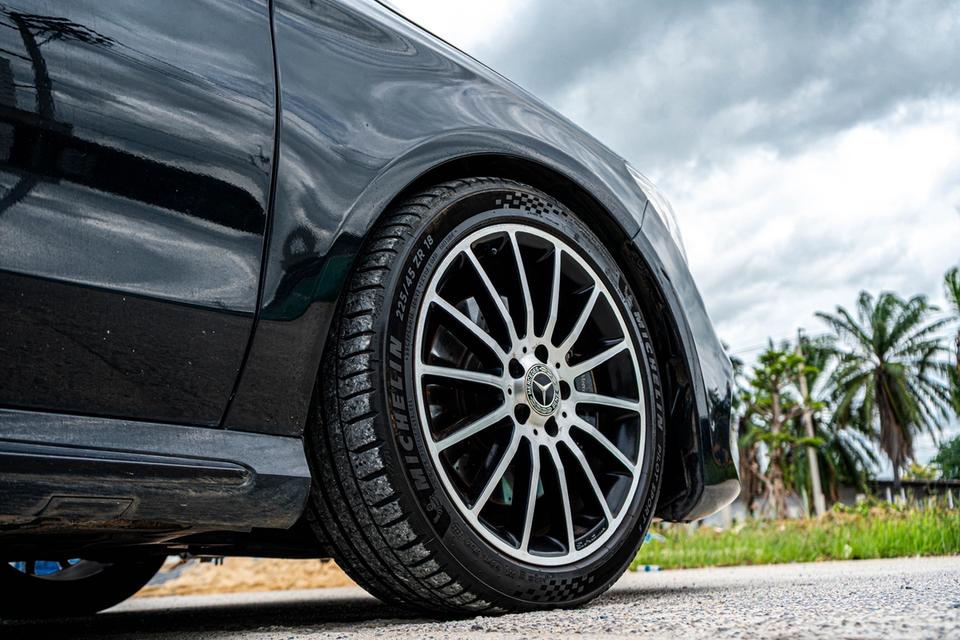 (แจ้งรหัสรถ CBL315) Mercedes-Benz CLA250 2.0 W117 AMG Dynamic Coupe 2018 รูปที่ 8