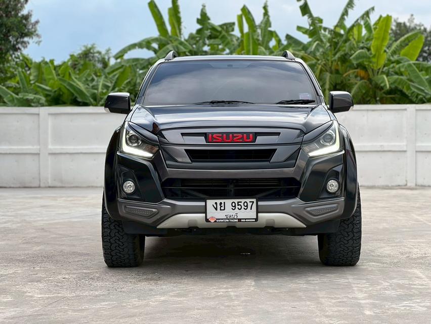 ISUZU D-MAX V-CROSS CAB-4 3.0 Ddi M ปี 2019 โฉม V-CROSS CAB-4 19-ปัจจุบัน 2