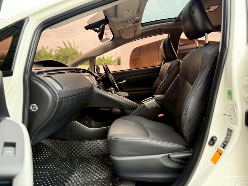 ขาย Toyota Prius 1.8Hybrid ปี13 14