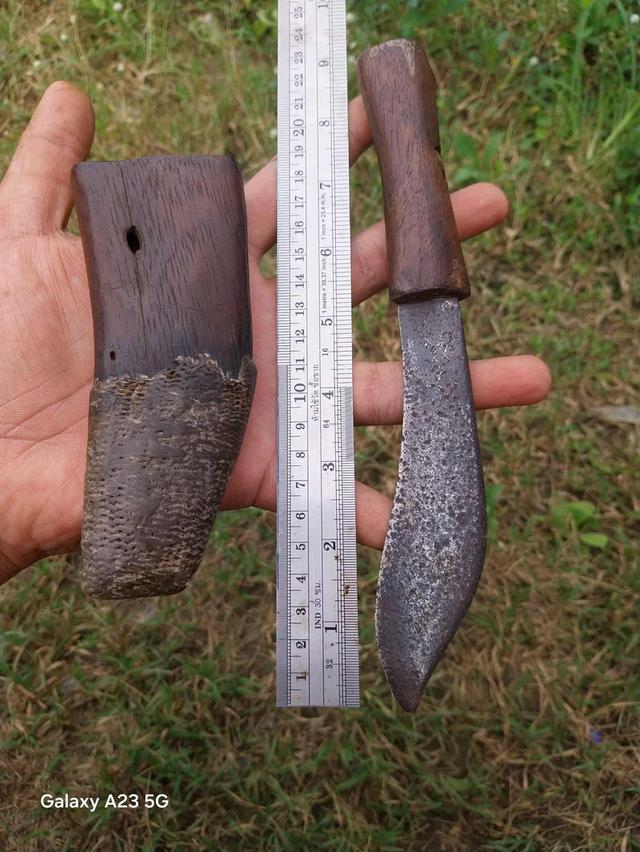 สนใจเล่มไหนทักได้นะครับ 3