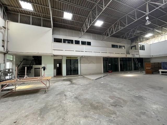 ให้เช่าโกดังพร้อมออฟฟิศ บนเนื้อที่ 200 ตรว. ซอยบางนาตราด 32 โกดังเก็บของขนาดใหญ่ ไฟฟ้า 3 เฟส เหมาะสำหรับทุกประเภทธุรกิจ  3