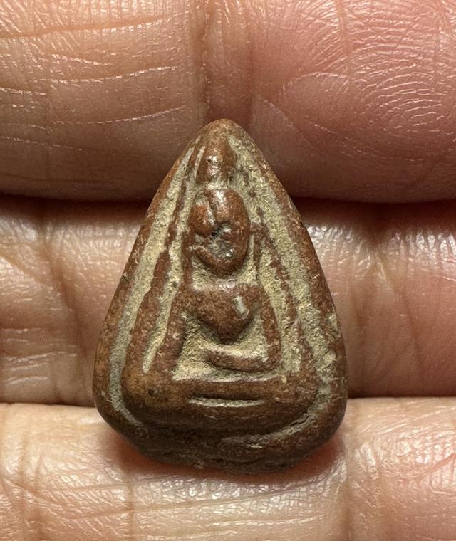 พระนางพญา กรุสุดสวาท พิมพ์จิ๋ว