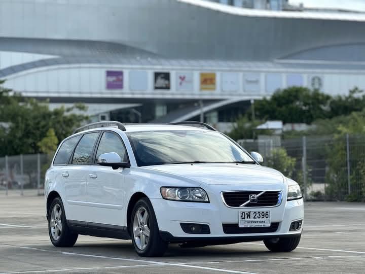 Volvo V50 ปี 2010