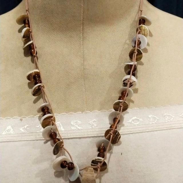 ล้างสต๊อก สร้อยคอ ,กำไลข้อมือ ,งานไม้ งานโลหะ คละแบบ 10