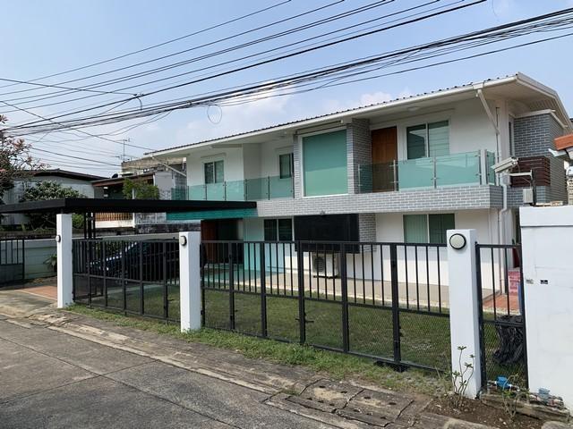PB5661 ให้เช่าบ้าน 2ชั้น ซอยเสนานิคม1 พื้นที่ใช้สอย 450 ตรม.3 ห้องนอน 3 ห้องน้ำ จอดรถในบ้านได้ 4-5 คัน