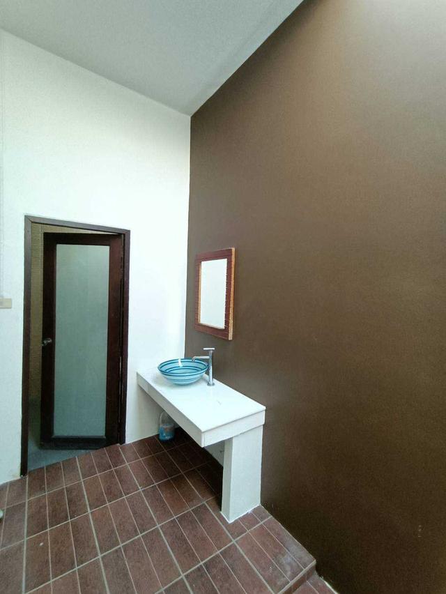 ขายอาคารพาณิชย์ 3 ชั้น หลังมุม ประเวศ สวนหลวง ร.9 (N.644) 11