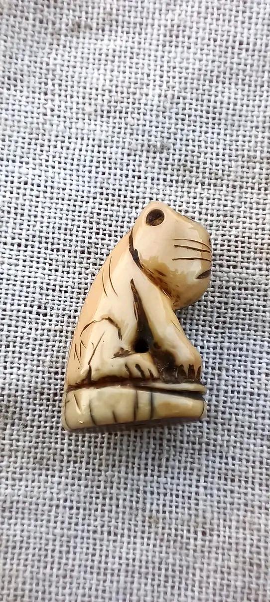 เสือหลวงพ่อปาน หลวงพ่อปาน เขี้ยวเสือ เขี้ยวเสือแกะ เขี้ยวเสือหลวงพ่อปาน วัดบางเหี้ย วัดคลองด่าน รูปที่ 6