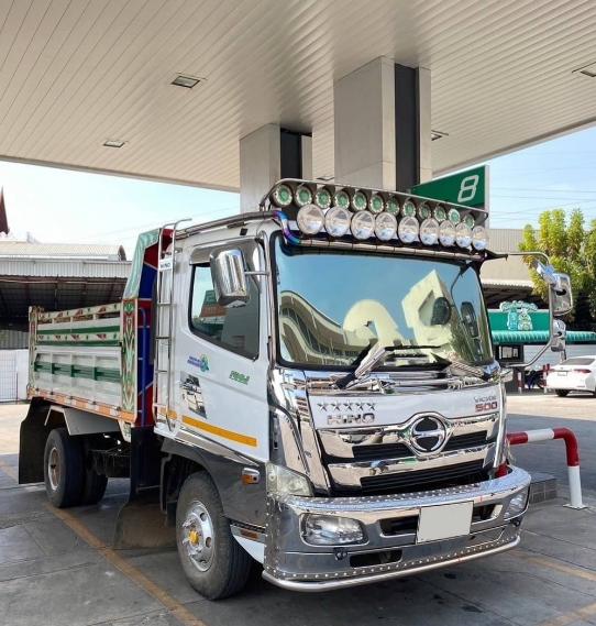 6 ล้อดั้ม เมก้า Hino Mega 2