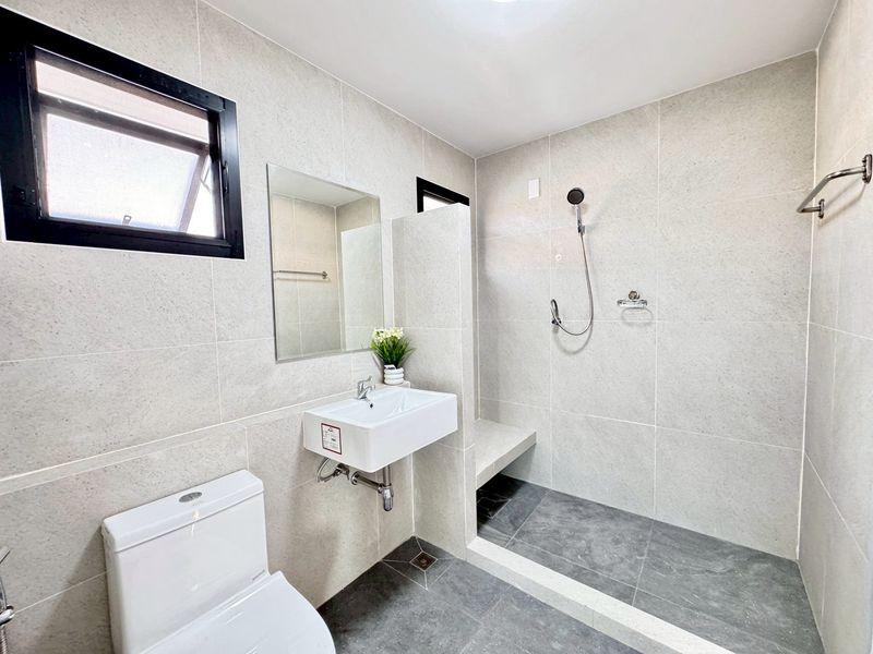 หมู่บ้านพฤกษ์ลดา คลองถนน วงแหวน–รัตนาธิเบศร์ บ้านเดี่ยว 2 ชั้น  ถนนเมน ตกแต่งใหม่พร้อมอยู่ โครงการ (Land & Houses) 19