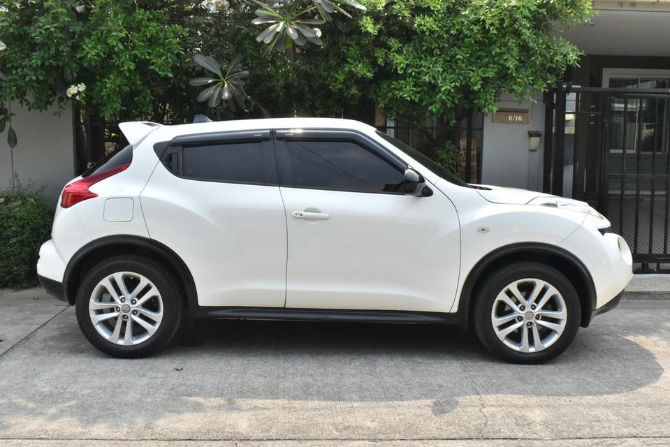 Nisssan Juke 1.6V auto  13