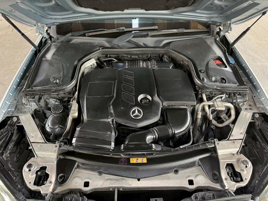 Mercedes-Benz E220d W213 Avantgarde Sedan AT ปี 2017 ดีเซล 10