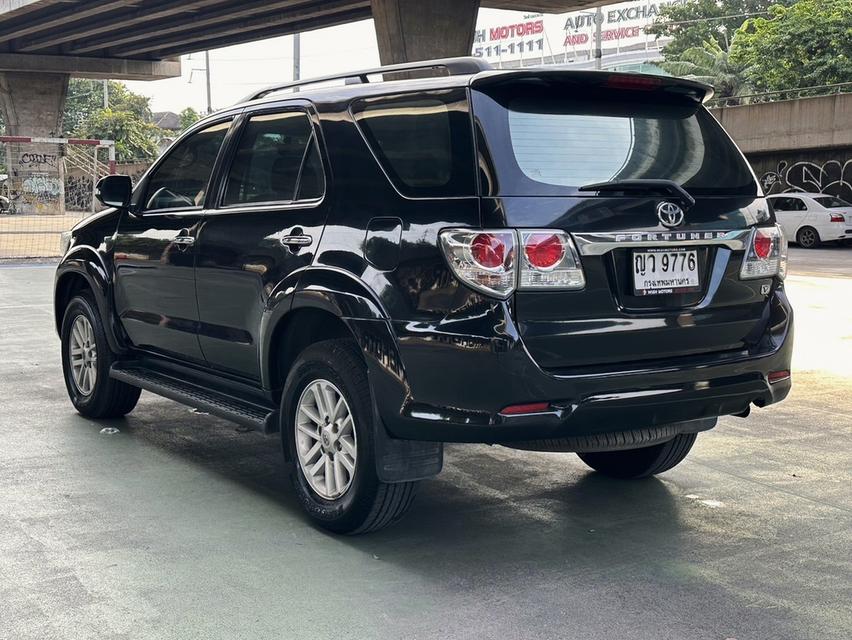 Toyota Fortuner 2.7 V Auto 2WD ปี 2011   3